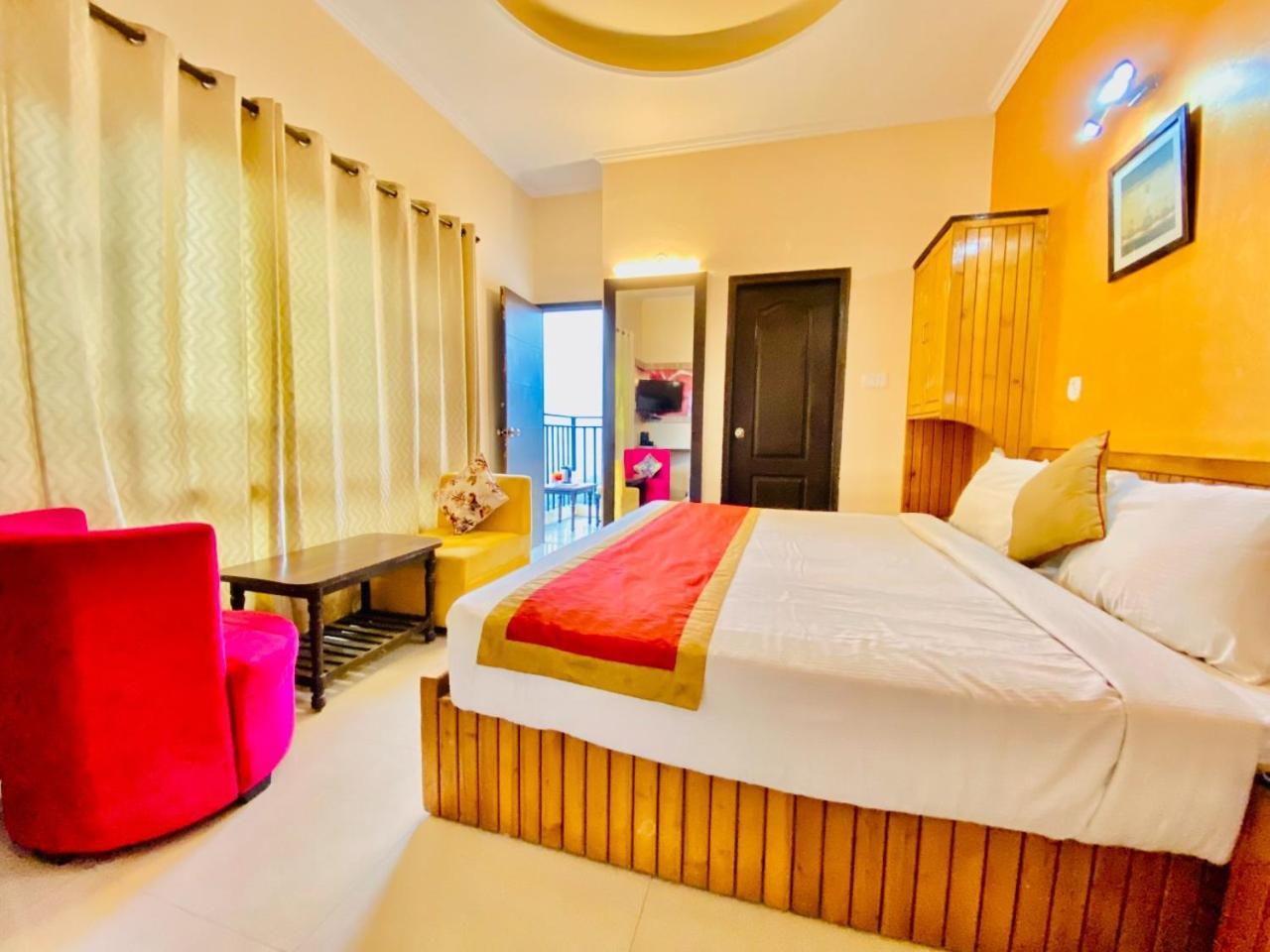 Hotel Aachman Regency With Rooftop Terrace شيملا المظهر الخارجي الصورة
